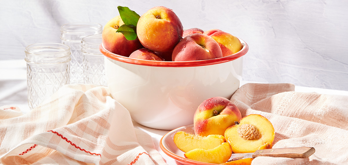 Freestone vs Clingstone Peaches What's the Difference by pittman and davis