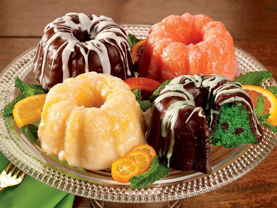 Mini Bundt Cakes | Pittman & Davis