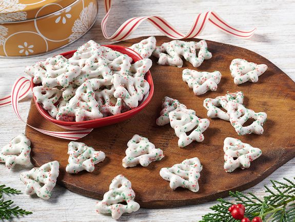 Christmas Tree Pretzels