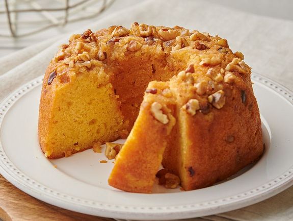 Golden Rum Cake