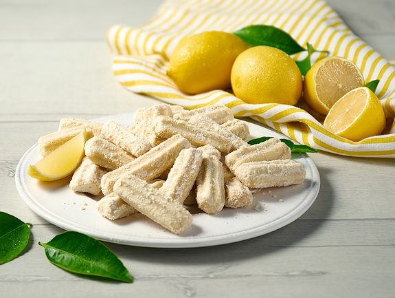 Zesty Lemon Straws