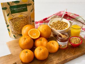 Citrus & Granola Breakfast Box